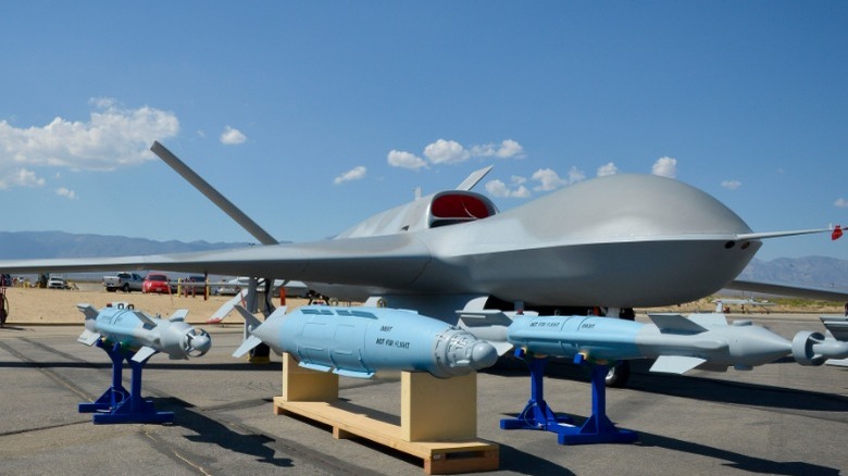 General Atomics MQ-20 Avenger outside
