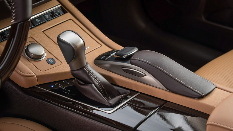 A Lexus ES350 interior showing a touchpad near the gear shift