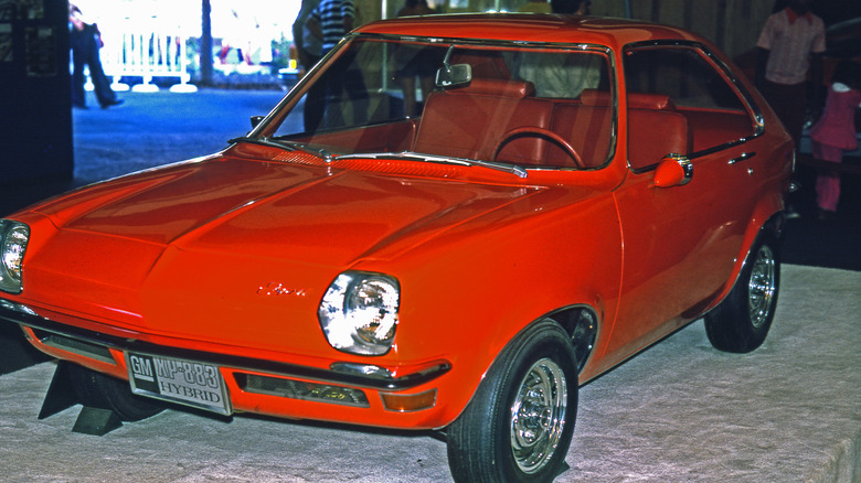 1969 GM XP-883 concept car on display seen from front left