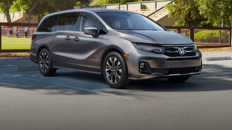 A grey 2025 Honda Odyssey