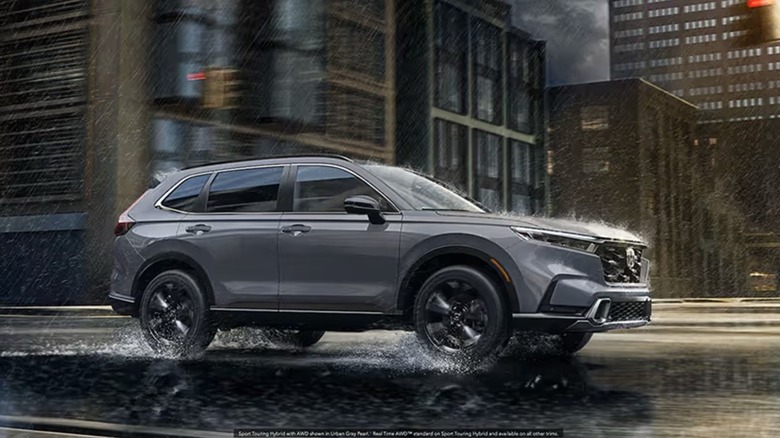 A grey 2025 Honda CR-V in the rain