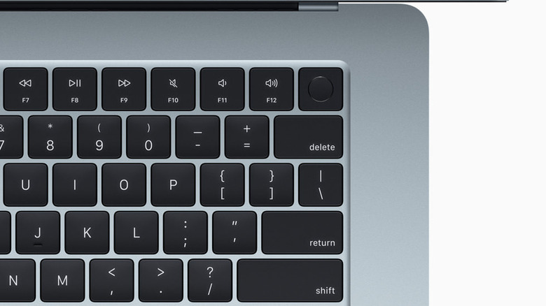 MacBook Air M4 keyboard