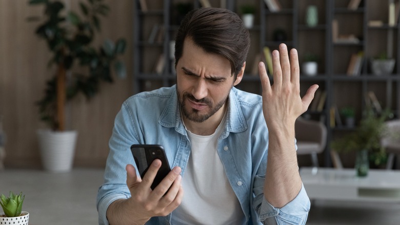 man receives spam call