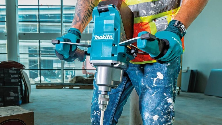 A Brushless Cordless 1/2" Mixer Kit 