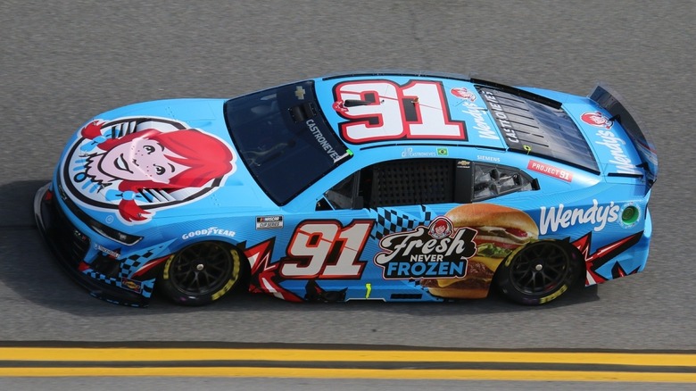 Hélio Castroneves' racecar, #91, with blue and red Wendy's branding