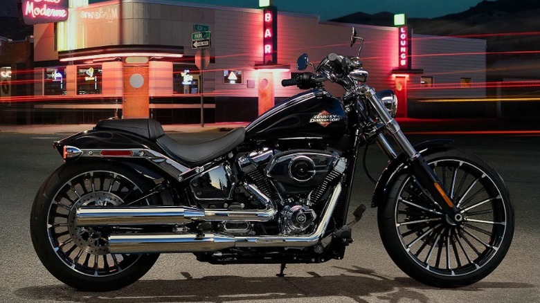 A black 2025 Harley-Davidson Breakout