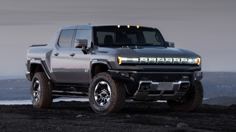 GMC Hummer EV Pickup off-road