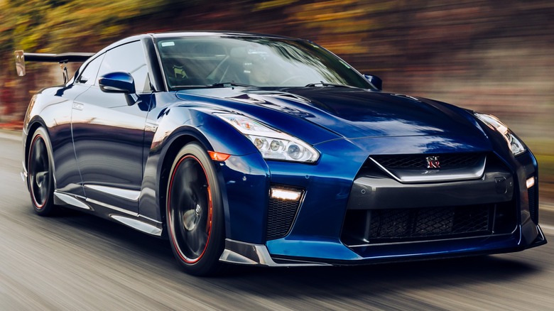 Nissan GT-R blue