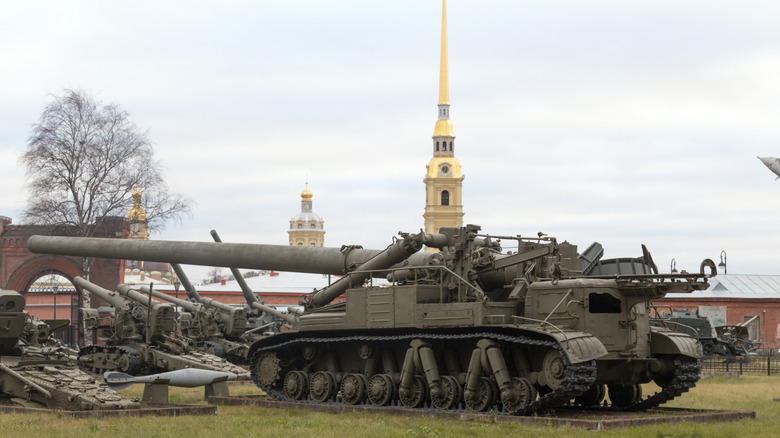 2b1 oka howitzer soviet tank