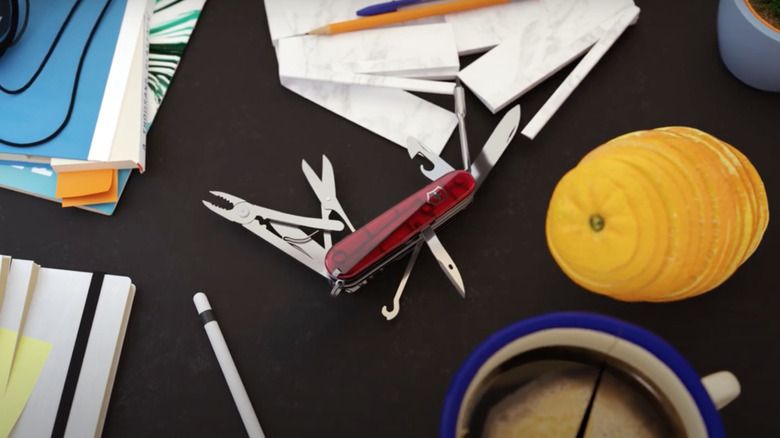 Victorinox Cyber Tool