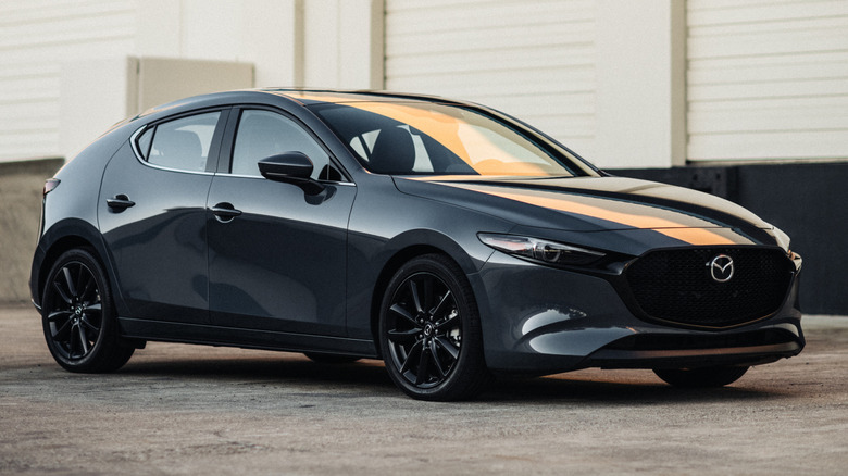 2025 Mazda3 front 3/4 view