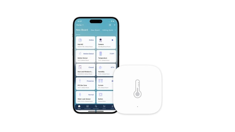 Aqara temperature and humidity sensor with the smartphone app