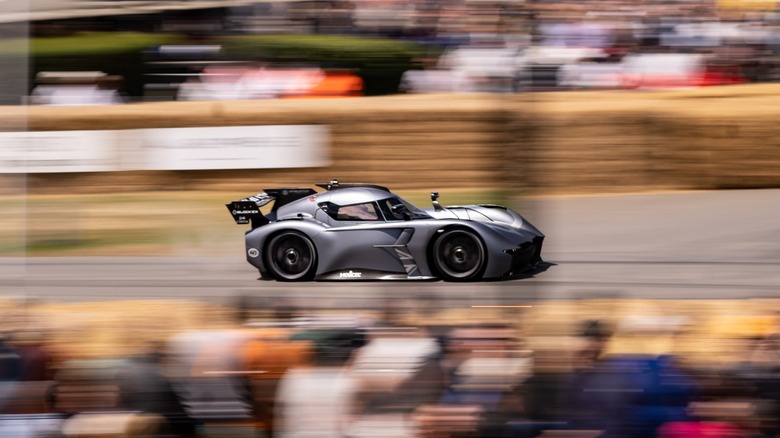 McMurtry Spéirling fan car at Goodwood