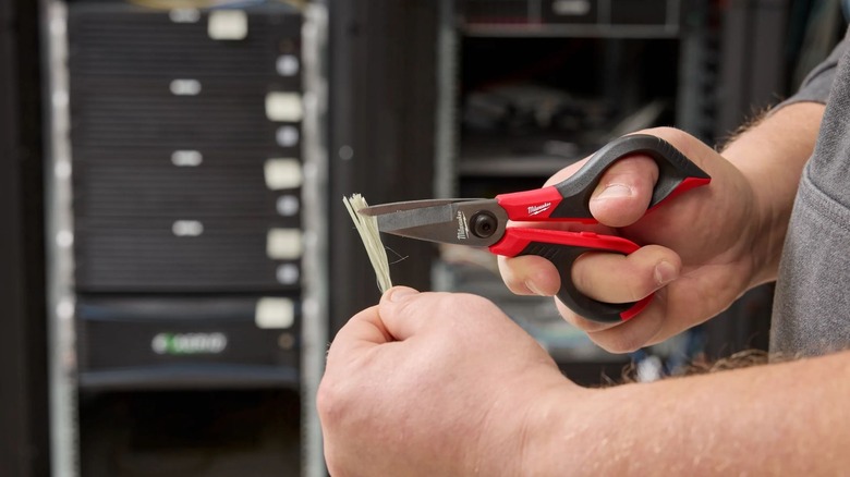 Milwaukee kevlar shears cutting twine