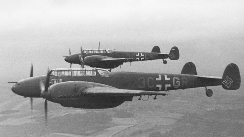 T09 Messerschmitt Bf 110 aircraft flying in tandem