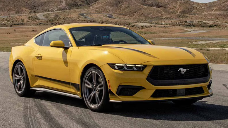 2025 Ford Mustang EcoBoost front 3/4 view