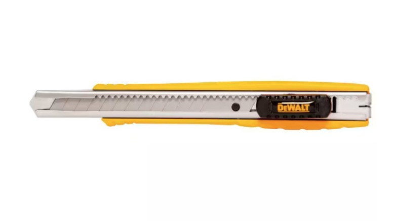9 Millimeter Metal Body Snap-Off Knife on display