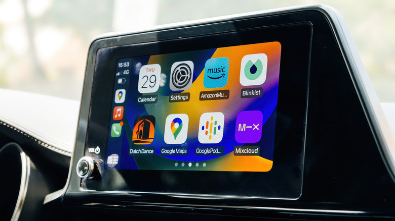 Apple CarPlay interface showing the Calendar app including Google Maps, Settings, Amazon Music, Blinkist, Mixcluod, Google Podcast, and DutchDance