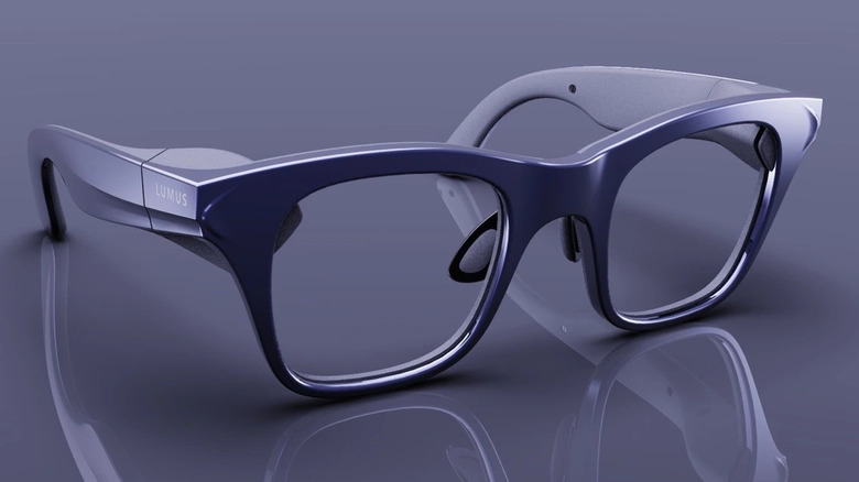 Lumus AR Lenses display