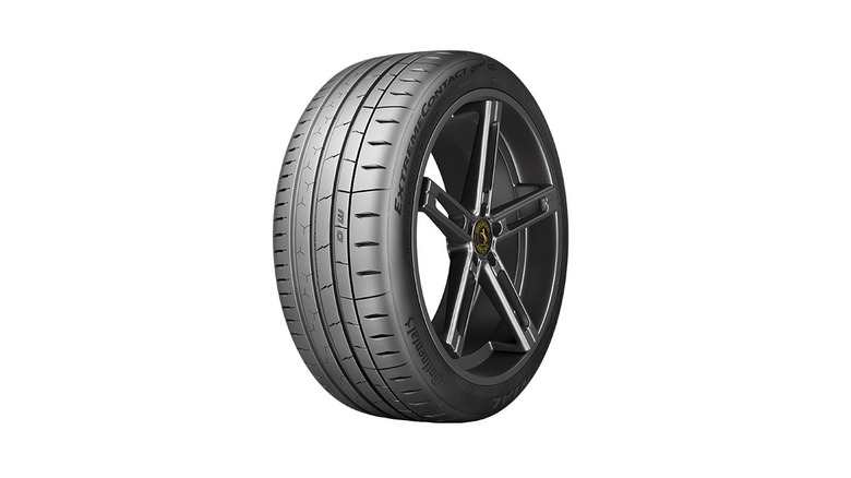 Continental ExtremeContact Sport 02 tire