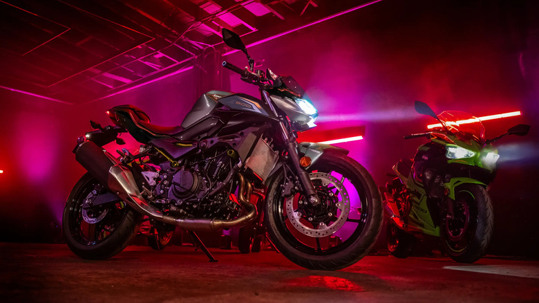 Kawasaki Z500 and Ninja 500 parked side-by-side