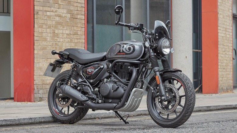 Royal Enfield Hunter 350 parked on the street