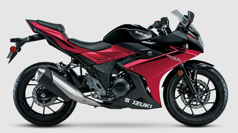 Suzuki GSX250R side profile