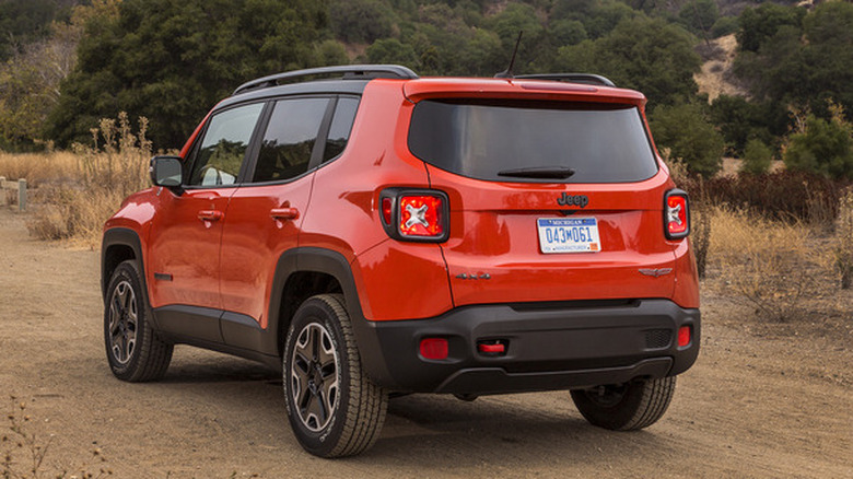 Jeep Renegade rear 3/4