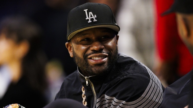Floyd Mayweather at a basketball game