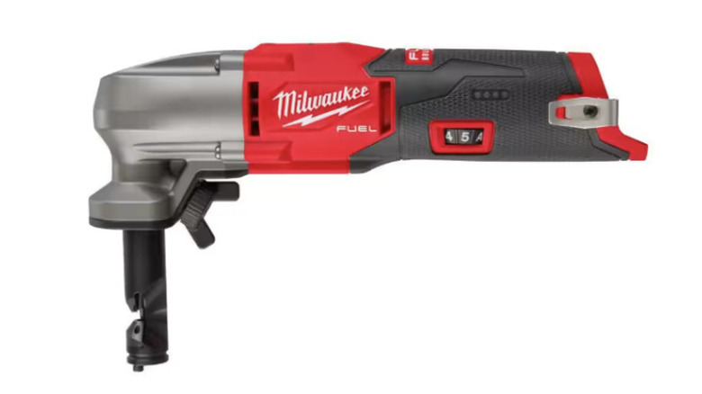 M12 Fuel 16-Gauge Variable Speed Nibbler on display