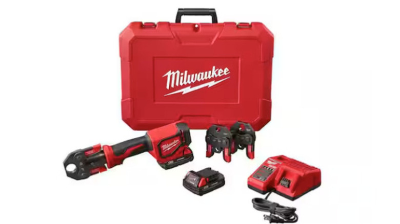 M18 Short-Throw Press Tool Kit on display