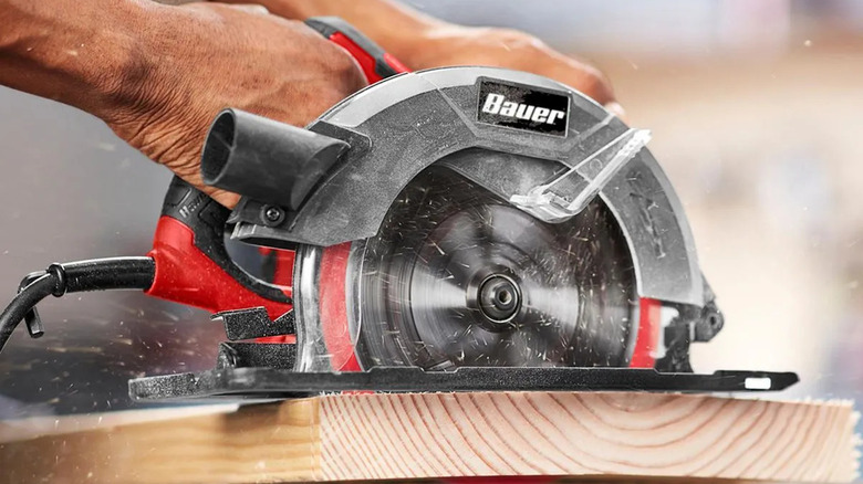 Cutting wood with a Bauer circular saw