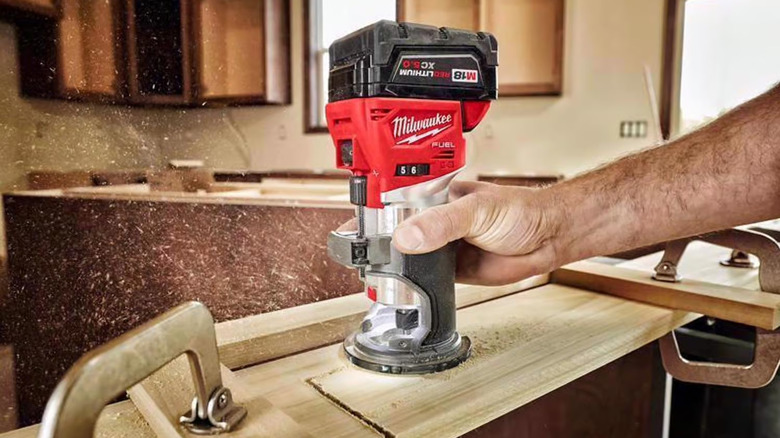 Milwaukee 2723-20 Cordless Compact Router