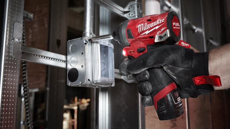 Milwaukee 2553-20 M12 Fuel 1/4 Impact Driver