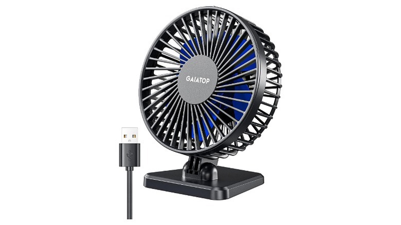 Desk fan with blue blades and USB cable