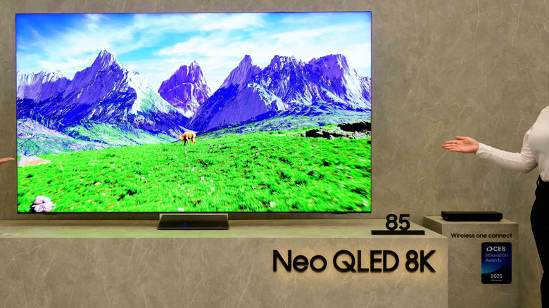 A Samsung Neo QLED 8K QN990F being demoed.