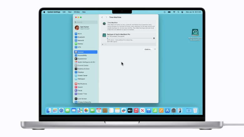 Time Machine Backup on MacBook desktop