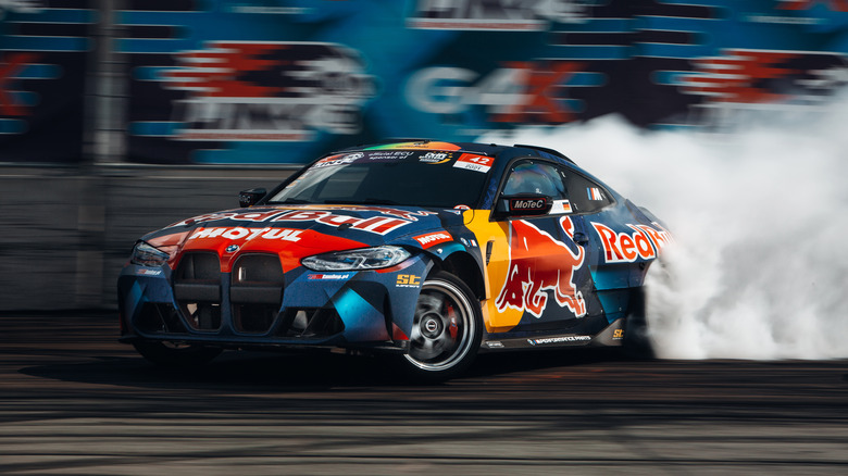 BMW M4 Red Bull drifting