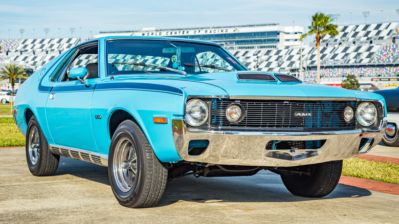 AMC AMX