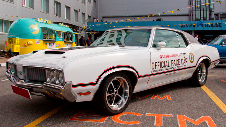 Oldsmobile 4-4-2