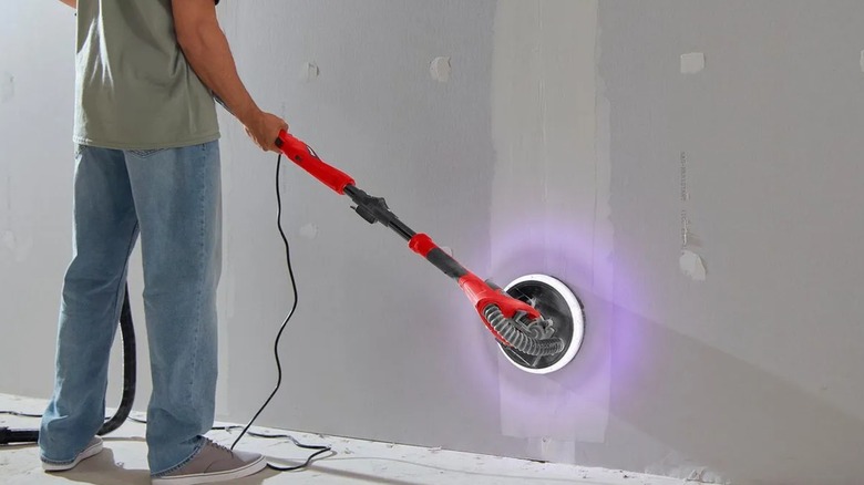 Bauer drywall sander in use