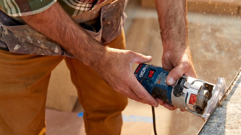 Bosch Colt Corded Variable-Speed Palm Router