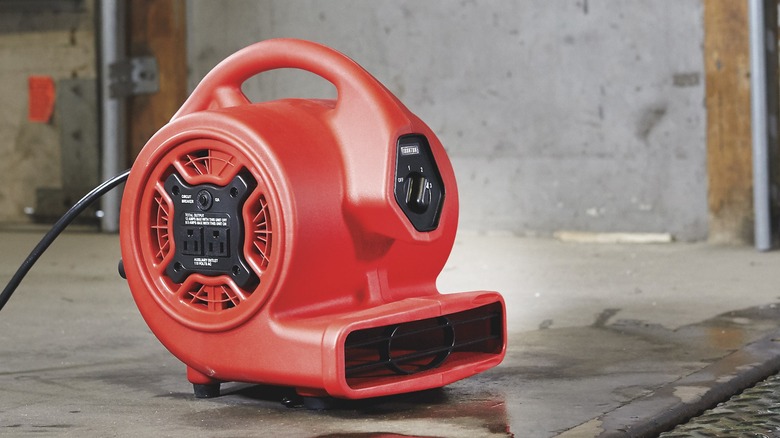 Ironton Mini Air Mover and Carpet/Floor Blower