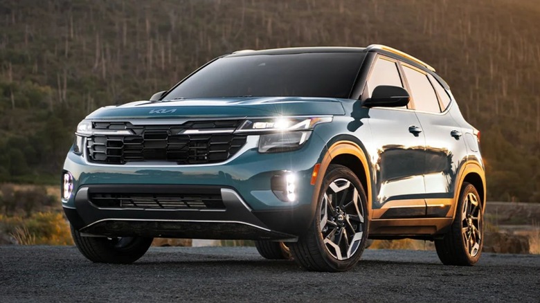 2025 Kia Seltos parked on gravel
