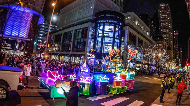 A photo of the Wintrust Magnficient Mile parade