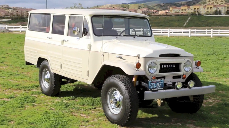 Toyota Land Cruiser FJ45LV