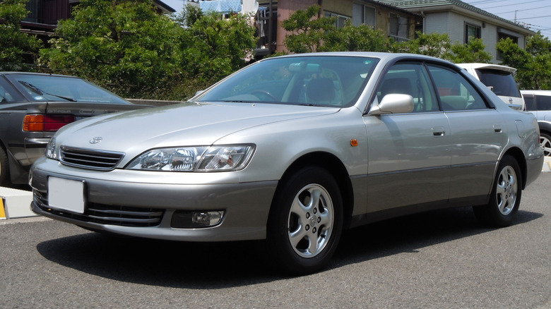 Toyota Windom in the street in Japan