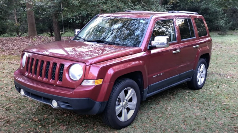 2012 Jeep Patriot parked grass