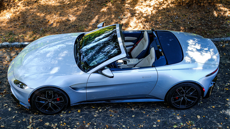 Aston Martin Vantage Roadster