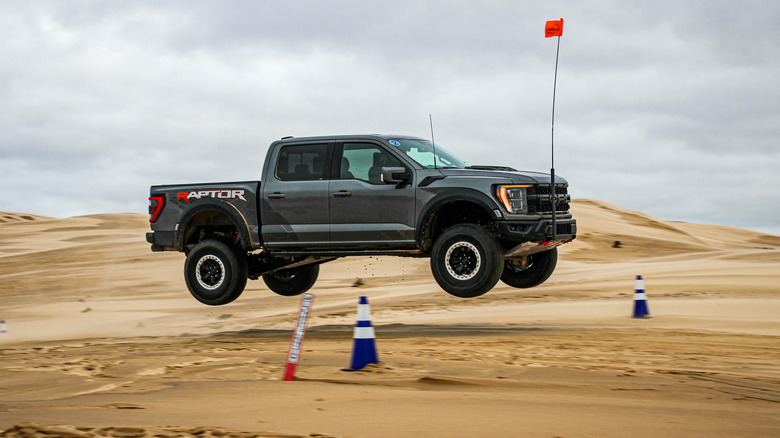 Ford Raptor R